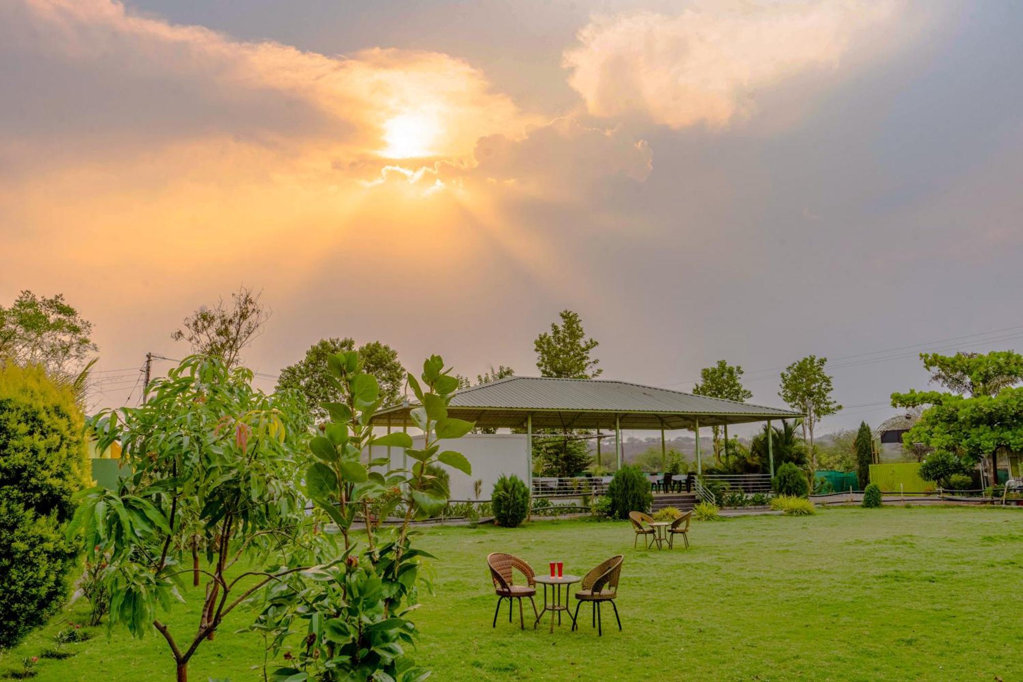 The Riverine Stay By The Lake Igatpuri Exterior photo